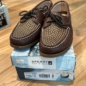 Sorry topsides with studs size 9